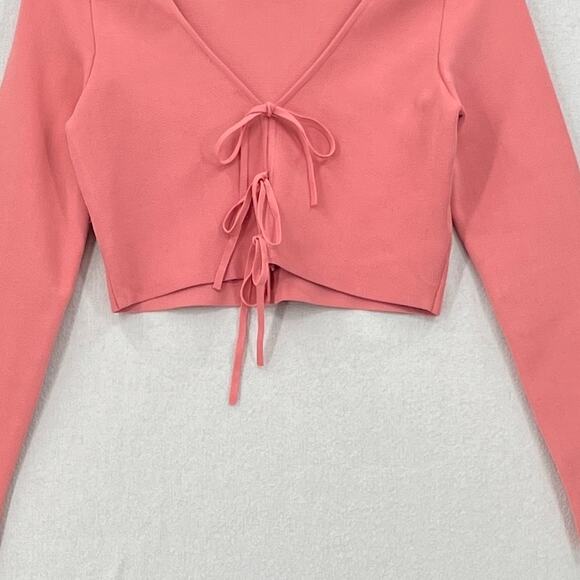 ALICE AND OLIVIA Sharee Top Womens Medium Pink Tie Knit Crop V Neck Long Sleeve - Picture 8 of 16